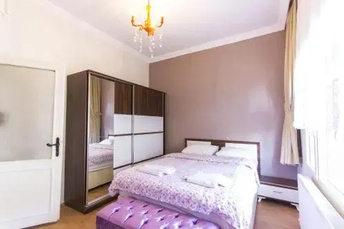 TAKS-INN Hotel