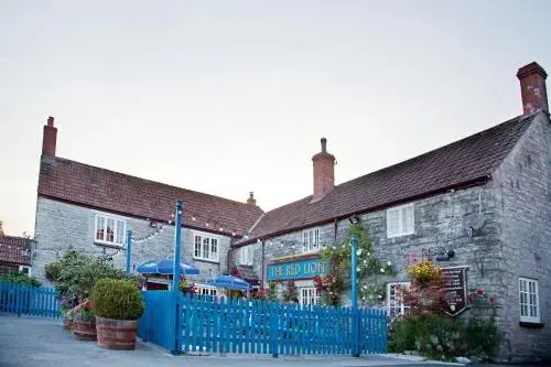 the old red lion