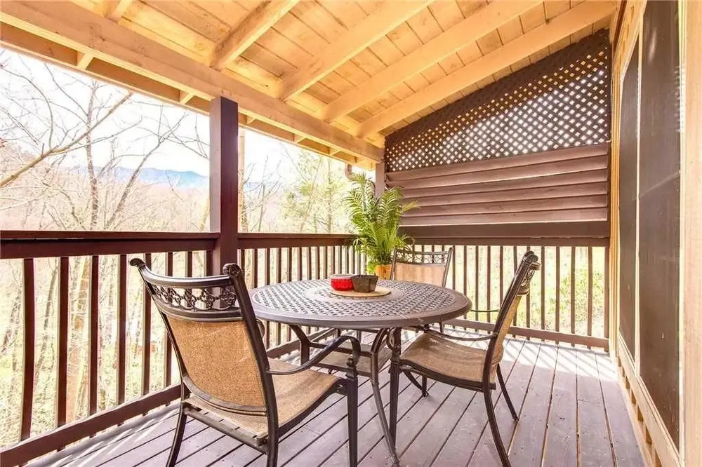 Love Shack - One Bedroom Cabin