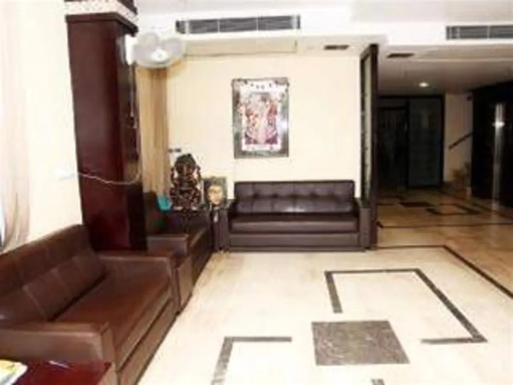Vista Rooms at Gulabh Bagh Road