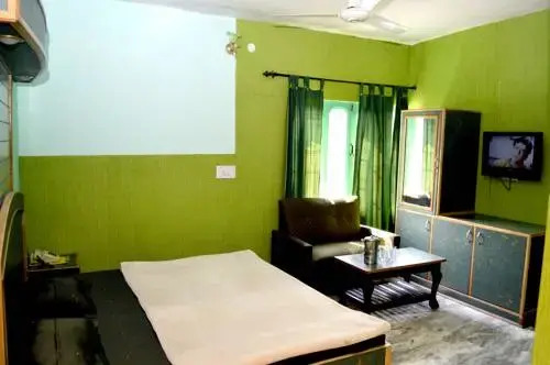 Puri Hotel Kasauli