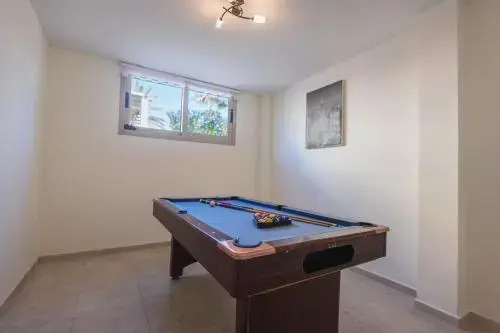 Villa 1 Sandy Beach Villas - Heated pool - Jacuzzi - Private Beach Area - Sea Views