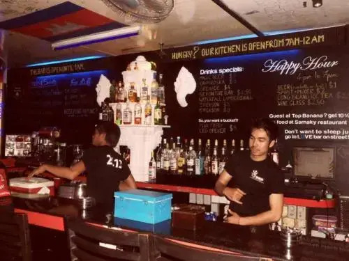 Top Banana Guesthouse & Rooftop Bar