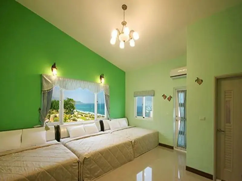 Jen Ti Rainbow House