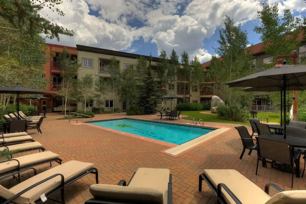 Expedition Station #8633 - 1 Br Condo