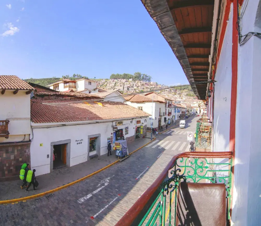Peruvian Hostal Plaza de Armas