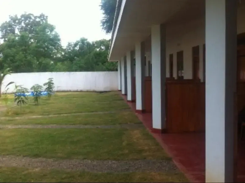 D Sun Shine Bungalow and Restaurant