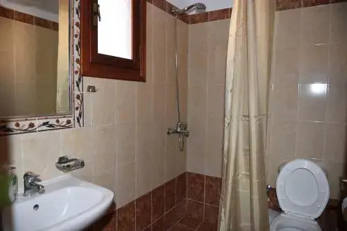 Lefteris Houses
