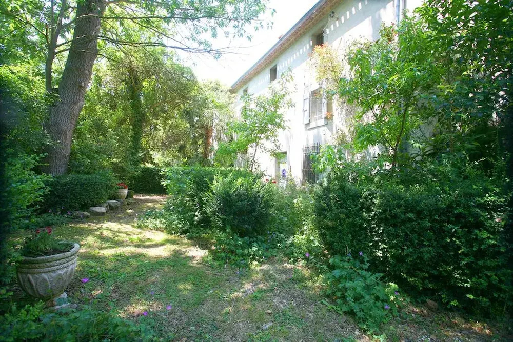 Villelongue Côté Jardin