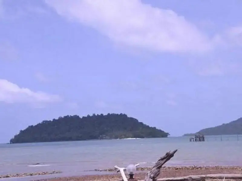 Rommai Chailay Resort & Seafood