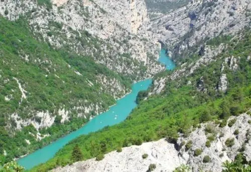 Les Gîtes De La Chérine
