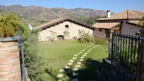 Taormina Villa Ibiscus Alcantara