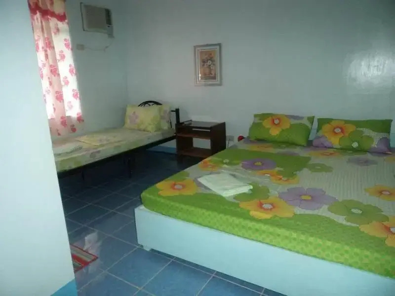 Wow Na Wow Tourist Inn