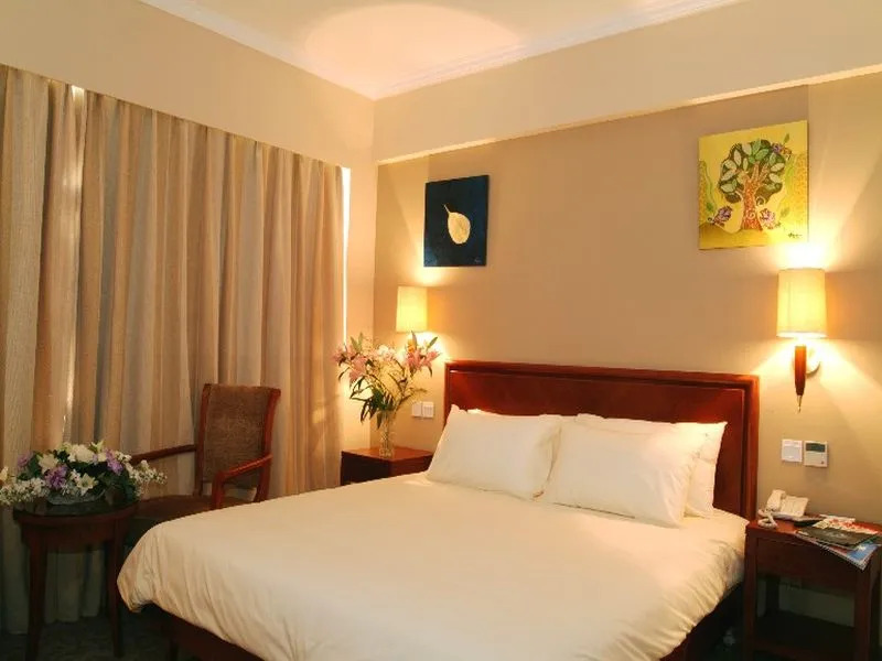 Shanghai Yiting 6+e Hotel (Lujiazui)
