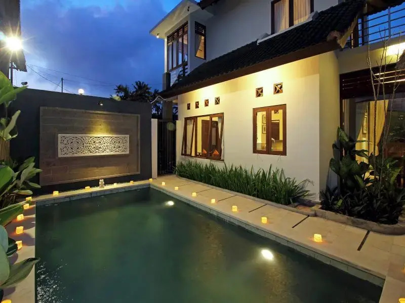 Amaryllis Junjungan Villa