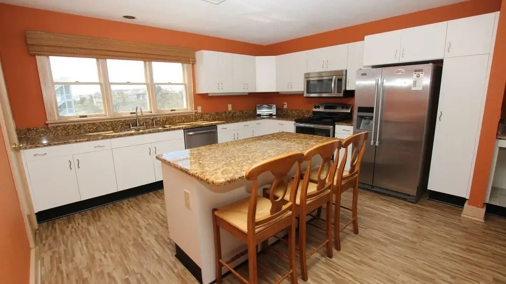 Atlantic Paws - 6 Br Home