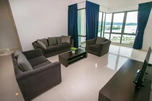 KEEN Suites-The Loft Imago