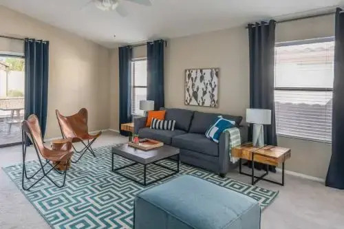 3BR Home Great Backyard by WanderJaunt