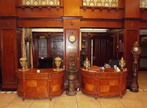 Tongling Louis Castle Inn