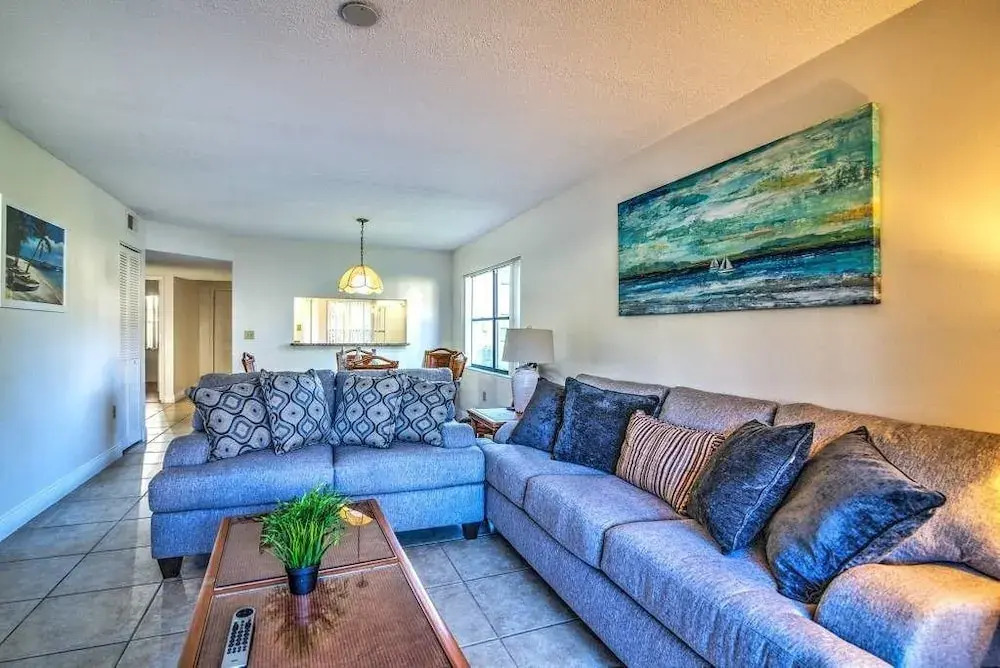 Shorewalk Vacation Condo 15 minutes to Bradenton Beach Entire Condo