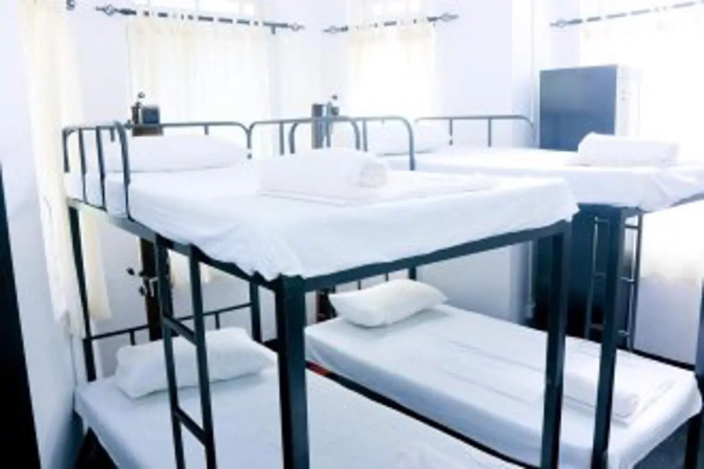 Mount Colonial Hostel