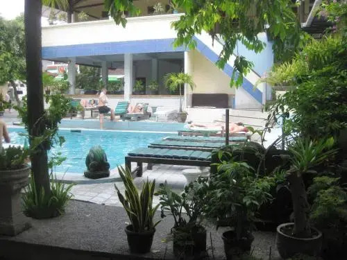 Sayang Beach Lodging