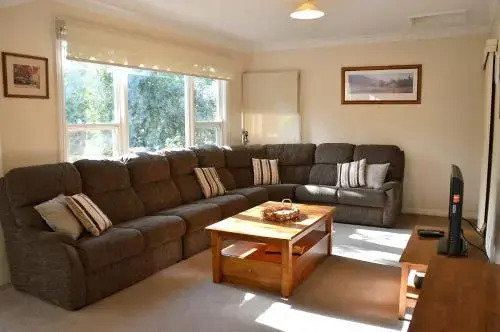 Orana House Bright