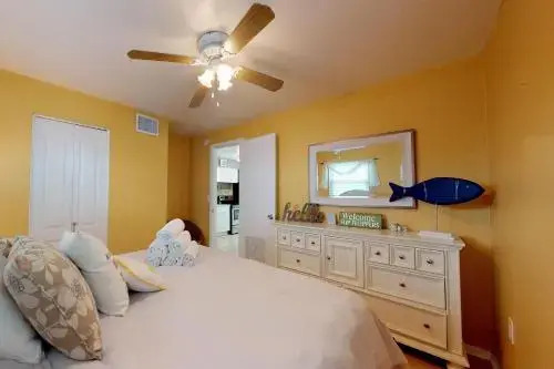 Bay View Inn 101-308 2nd St