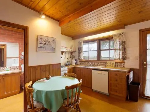 Maldon Cottage