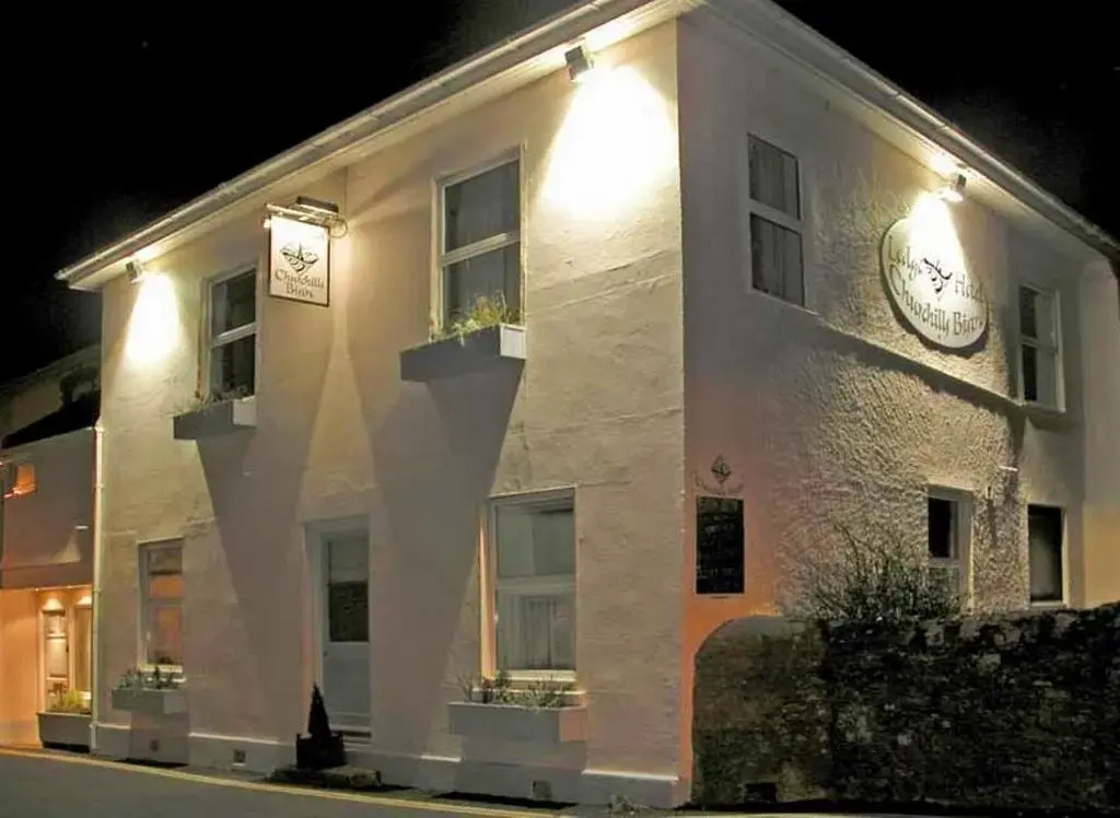 Lodge Hotel