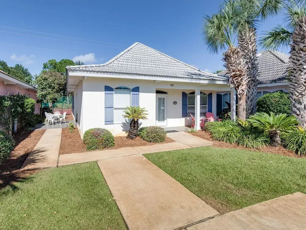 Starfish Cottage at Emerald Shores 801683 by RedAwning