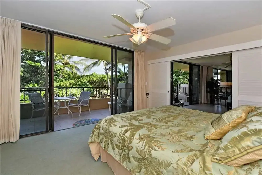 Paki Maui 224 by RedAwning
