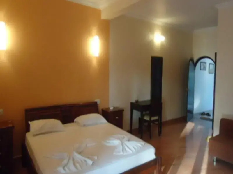Morjim Club Beach Resort