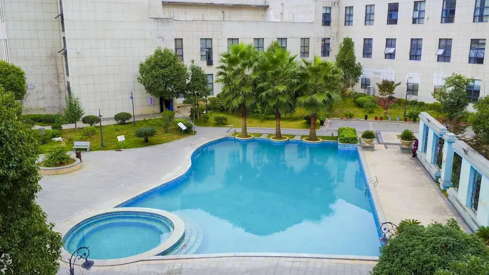 Wanlvcheng Platin Hotel