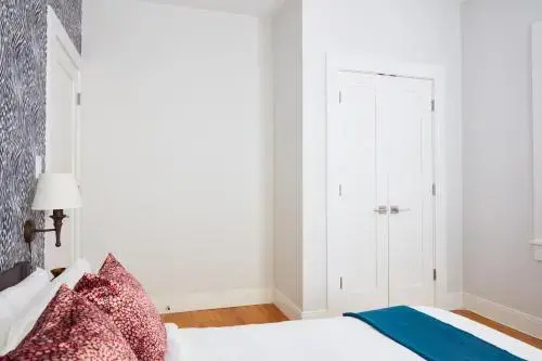 Elegant Brighton Suites by Sonder