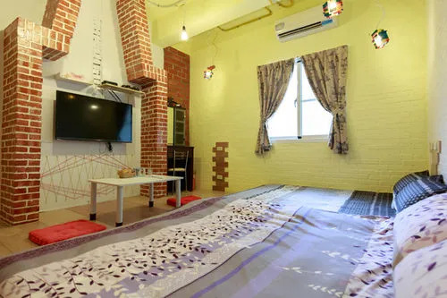 Roaming Ancient Bed and Breakfast