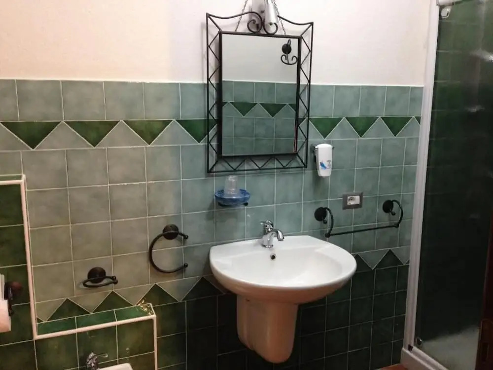 Santu Bainzu Guest House