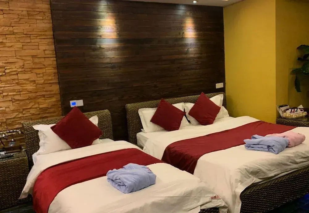 Rose Lover Hotel