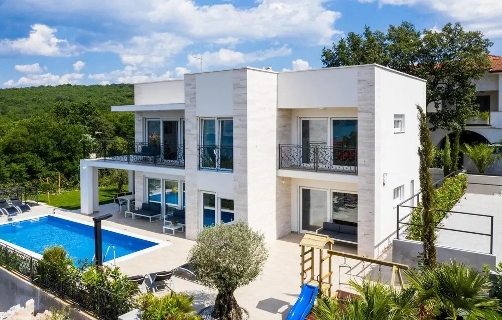 Beautiful Home in Klimno With Sauna, Wifi and 4 Bedrooms