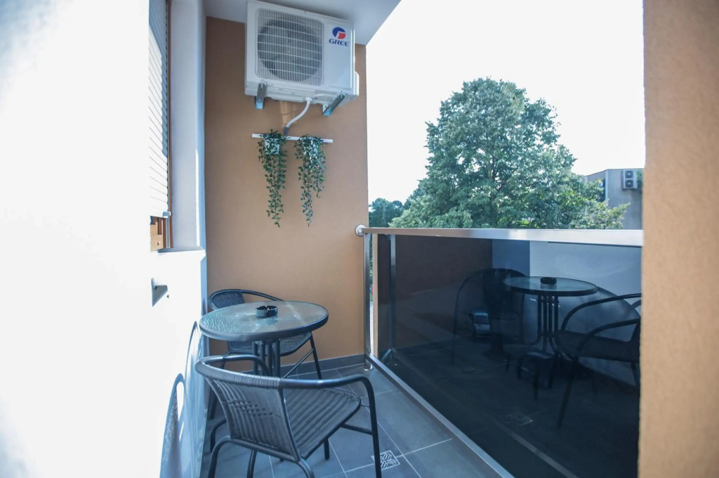 Jelena Apartment II