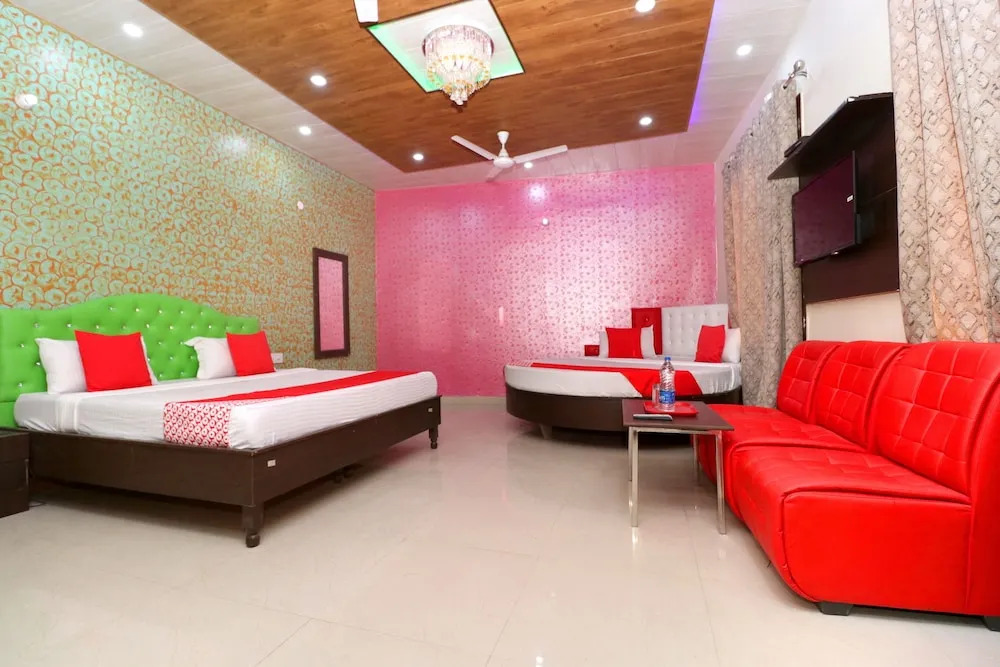 Oyo 24417 Hotel Seven Inn