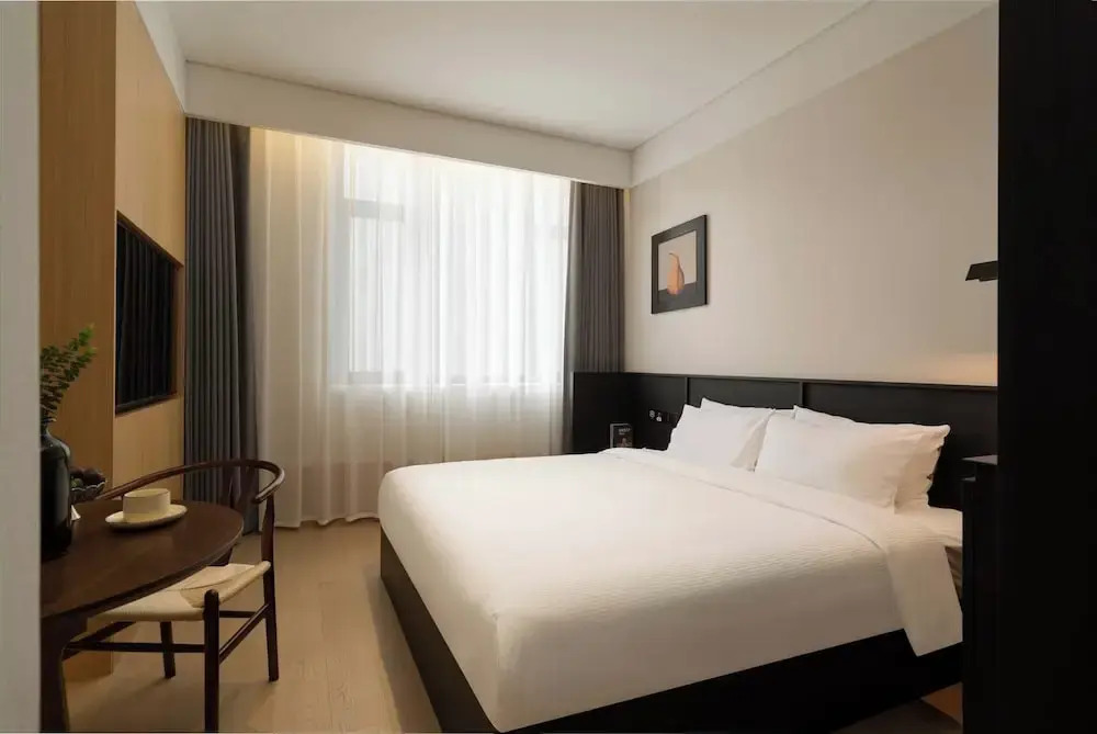 Chongqing Jiefangbei Jiayu Hotel