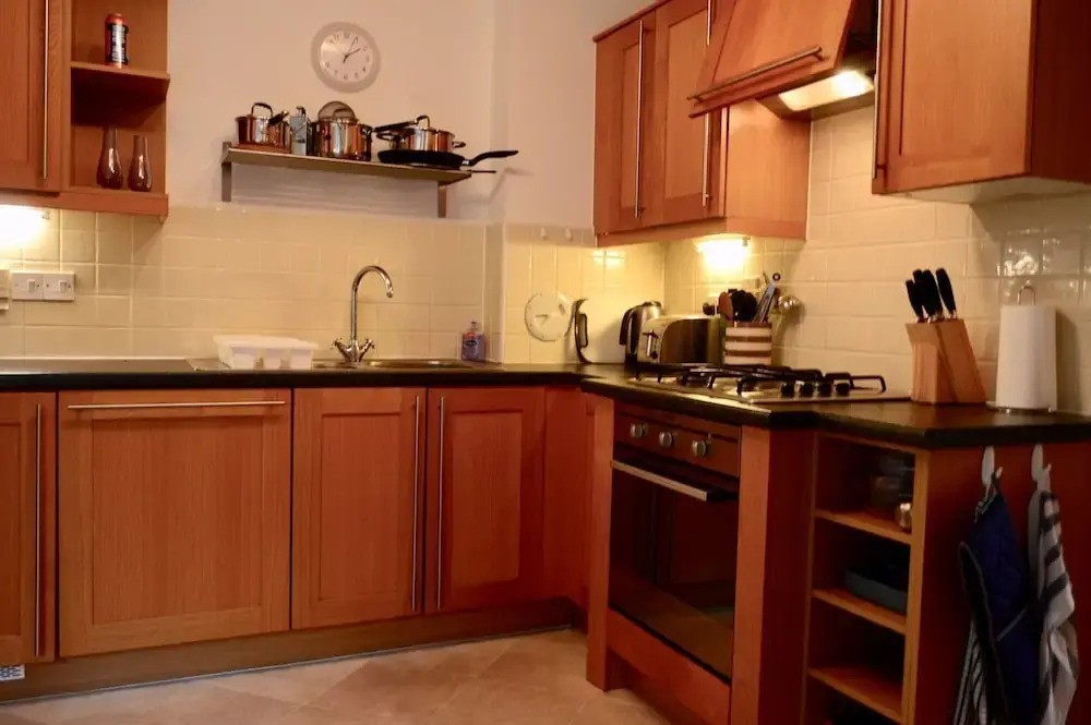 2 Bedroom Home Close To City Centre