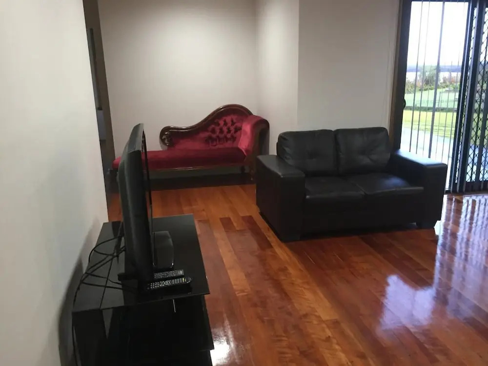 Glenaire Apartments at Frazer St