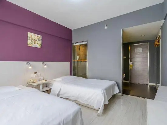 Super 8 Hotel (Lanzhou Dongfanghong Metro Station)
