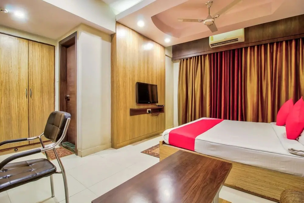 OYO 3211 Mahal Inn