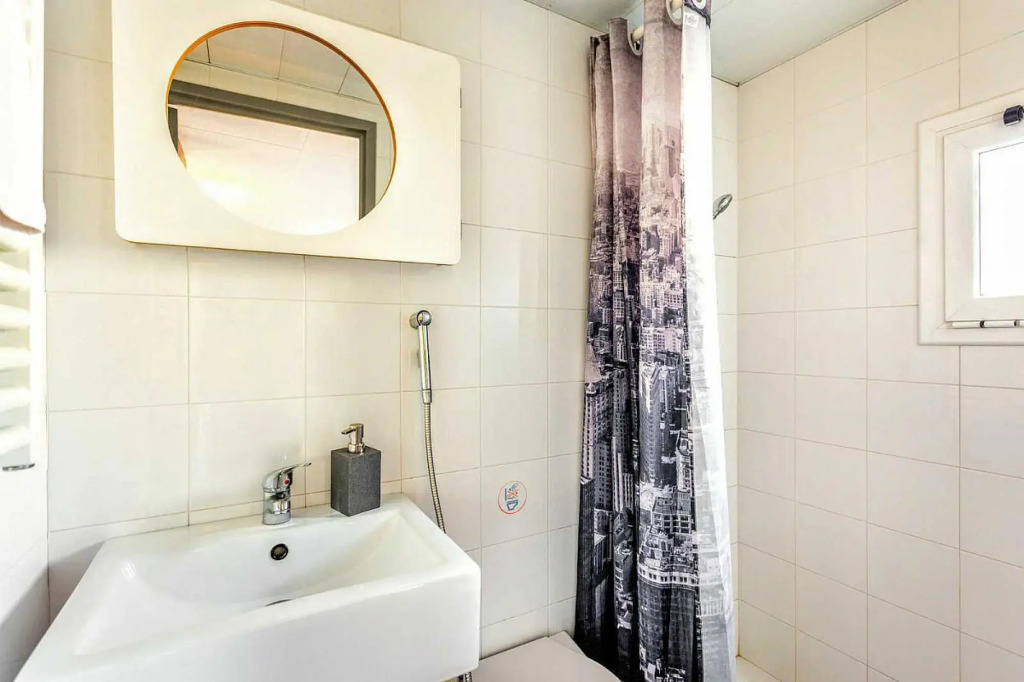 Lovely penthouse 2BR in Eixample - ArtBlue