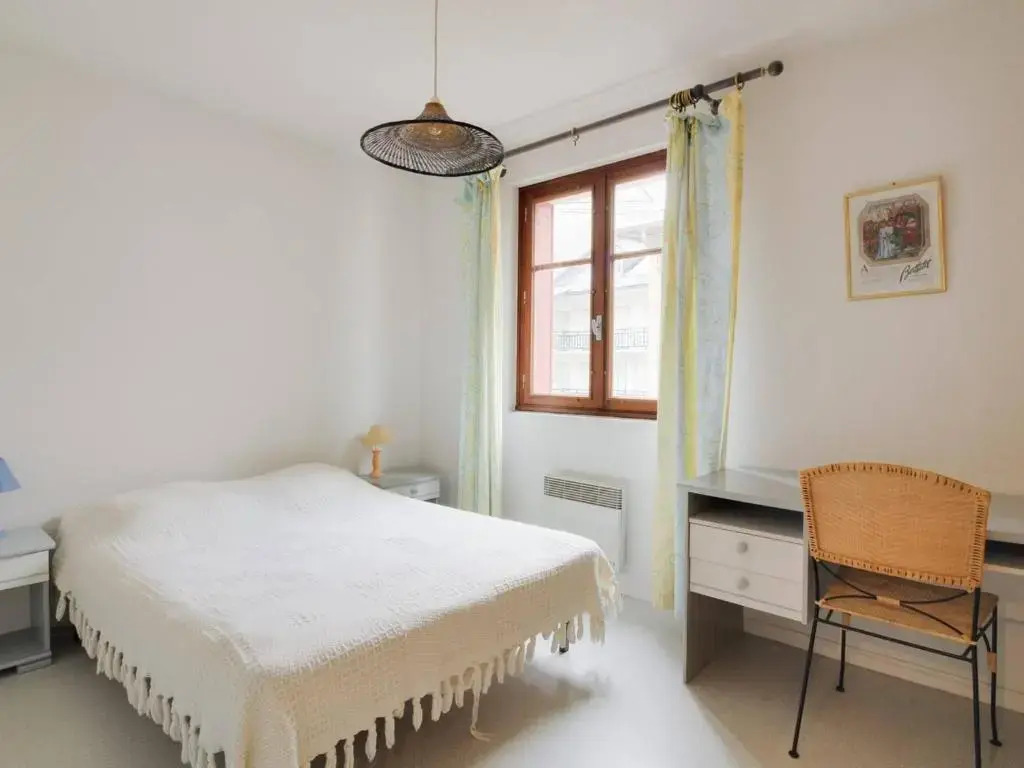 Appartement Cauterets, 2 Pièces, 4 Personnes - Fr-1-401-109