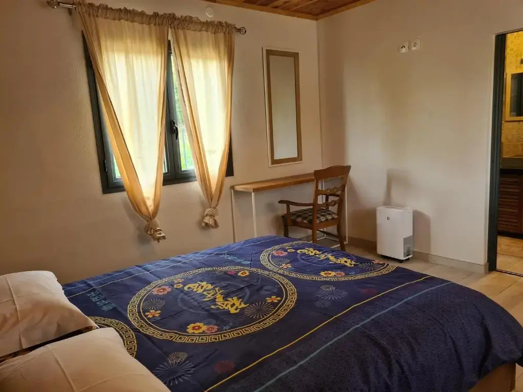 CHAMBRES ET TABLES DHOTE DU VOYAGEUR