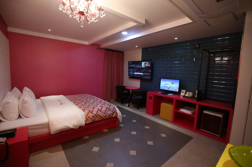 Elga Hotel
